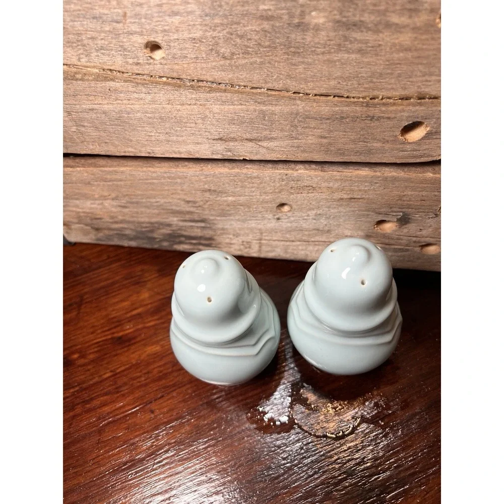 Pfaltzgraff Gazebo Blue Teal Salt And Pepper Shakers Dinnerware cottage core